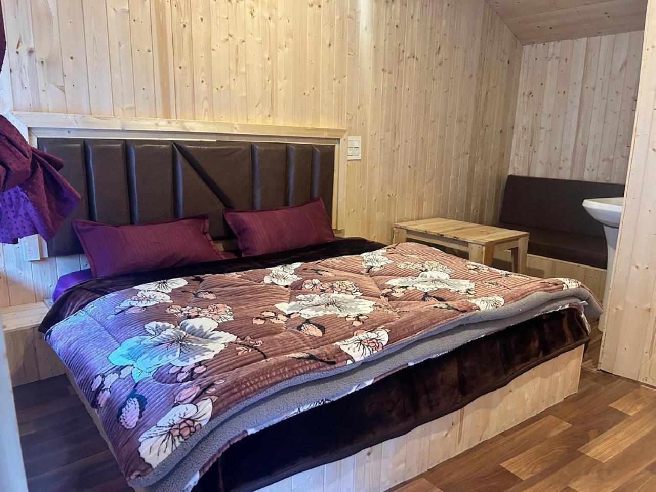 Hotel Lord Shiva Dimension Tosh Esterno foto