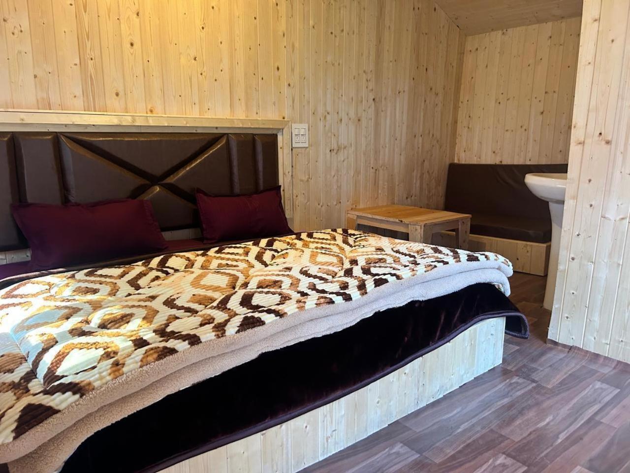 Hotel Lord Shiva Dimension Tosh Esterno foto