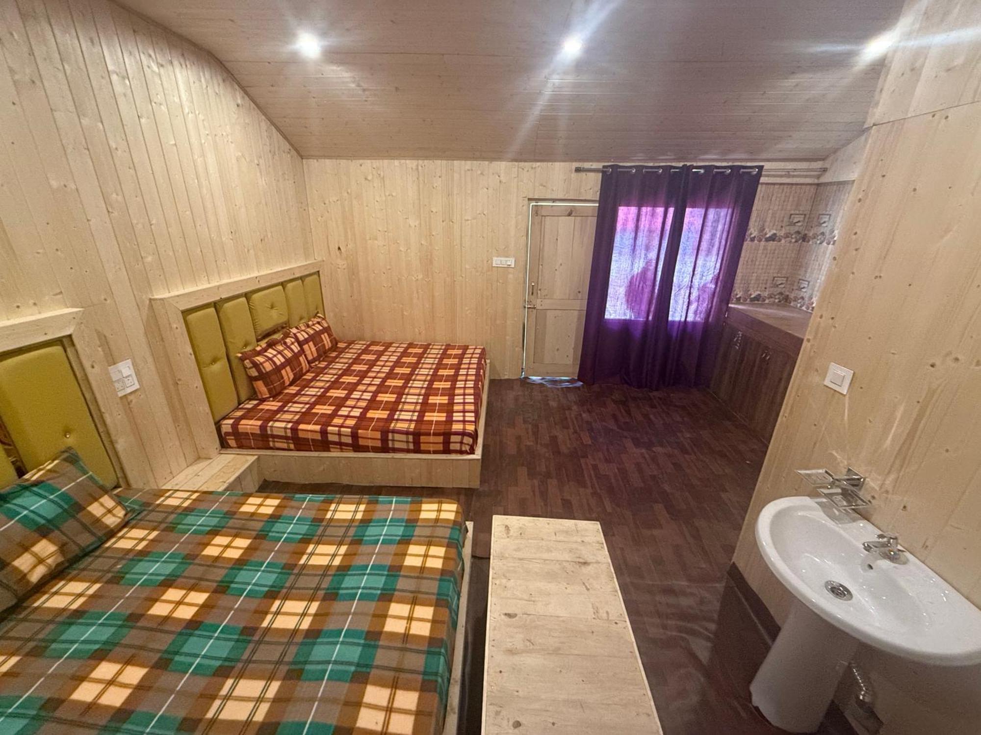Hotel Lord Shiva Dimension Tosh Esterno foto