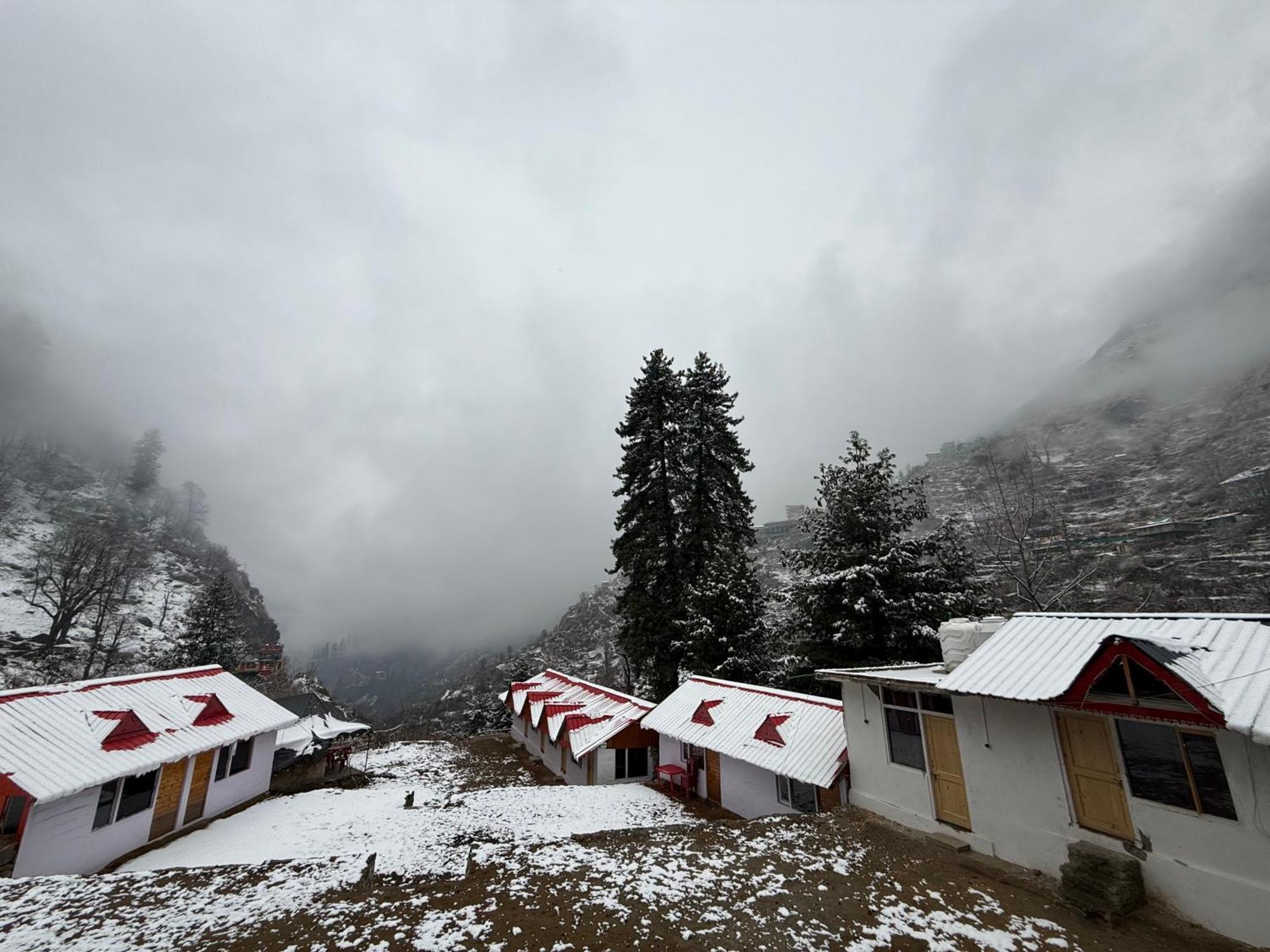 Hotel Lord Shiva Dimension Tosh Esterno foto